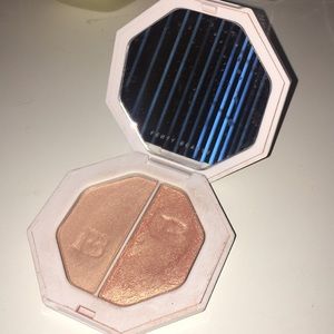 Fenty beauty highlighter